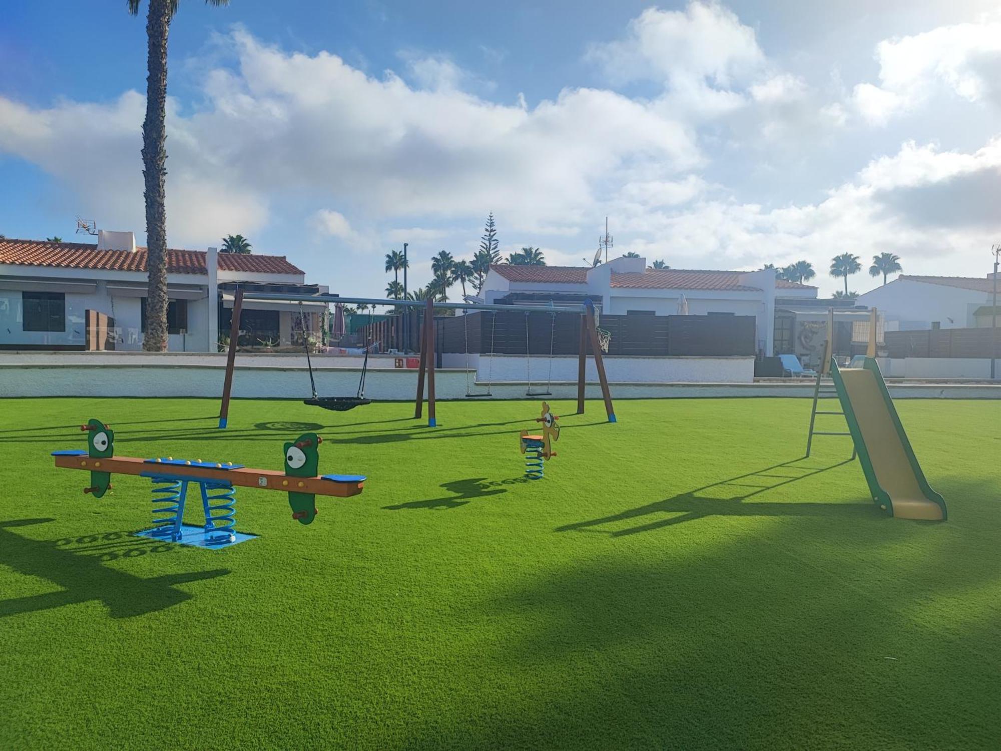 Bungalow Maspalomas Golf Con Jacuzzi, Piscina Y Jardin San Bartolomé Eksteriør bilde